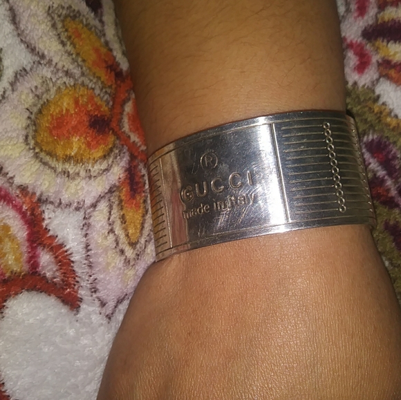 Gucci Cuff Bracelet Solid 925Sterling Silver  (authentic) - Picture 13 of 14